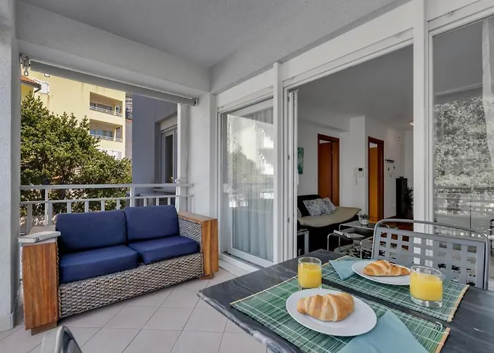 Tamaris מאקרסקה